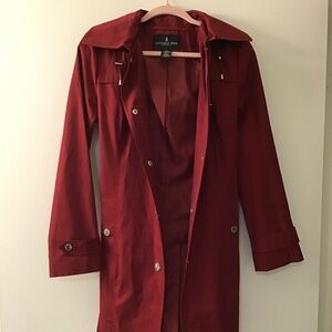 LONDON FOG Women's Single Breasted Long Trench Coat and Belt